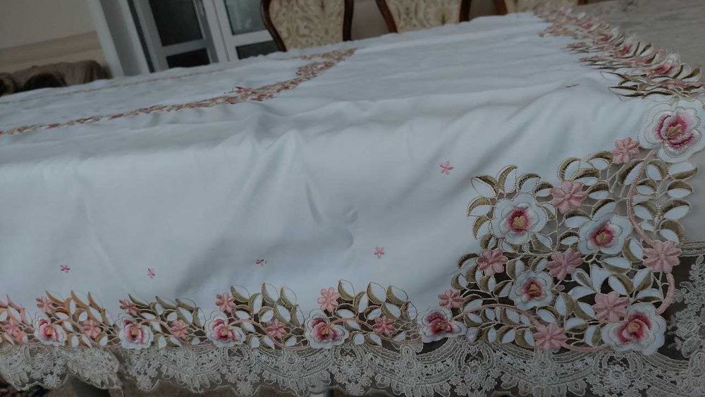 Продается скатерть