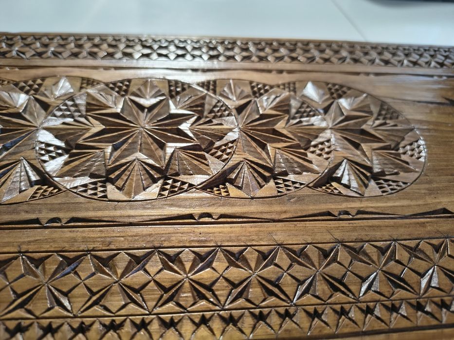 Ръчно изработена дървена табла (бекгемън) – резба, над 20 години