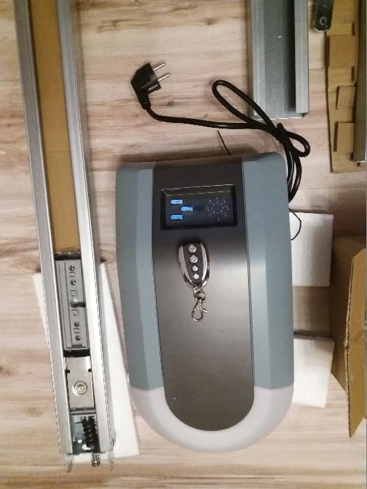 Автоматика / двигател / мотор за гаражна врата с верига. Летящо крило