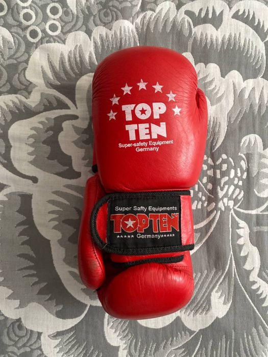 Футы, Перчатки для единаборств