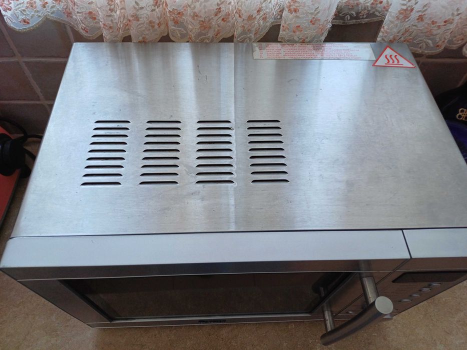 Микровълнова фурна Rohnson