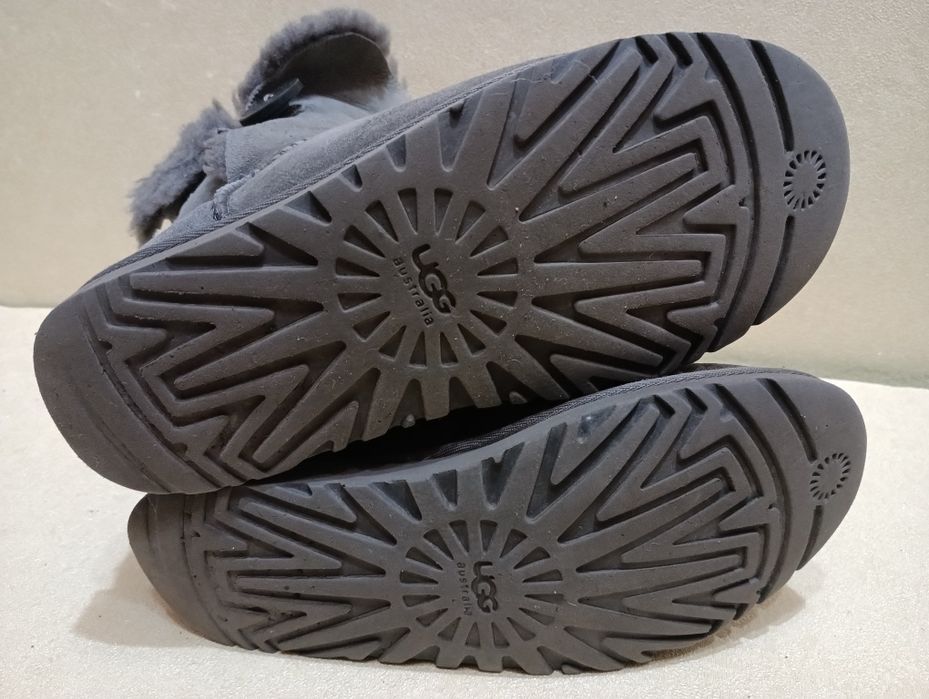UGG сива кожа N 37 - 27 лв