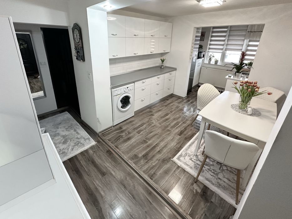 Apartament 2 camere decomandate