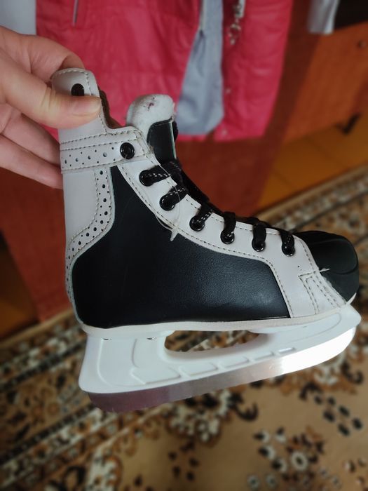 Коньки хоккейные детские