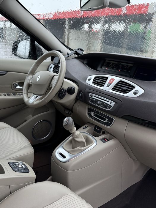 Renault Scenic 3 2011 1.4 BENZINA + GPL