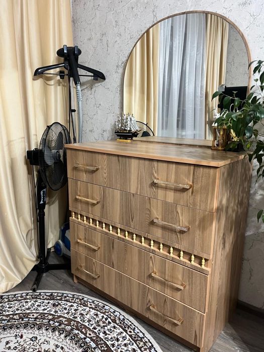 Продается спальный гарнитур