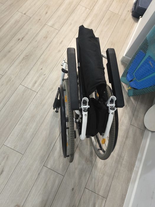 Инвалидная коляска б/у