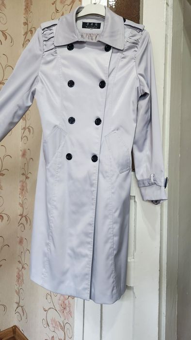 Женский тренчшот