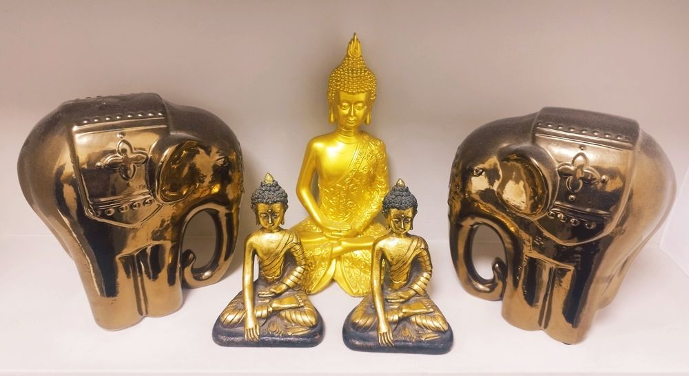 Lot figurine Zeul Budha, si elefanti din rășină acrilică