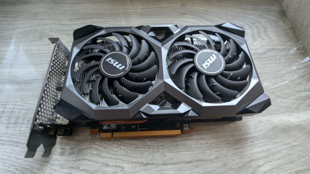 Видеокарта MSI RX 6600 xt