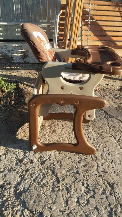 Стульчик для кормления