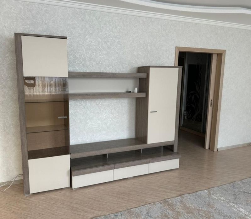 Продам зону под телевизор