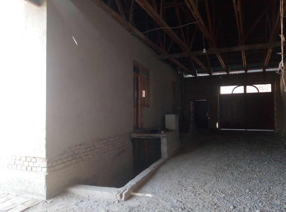 Уй сотилади Пайшанба