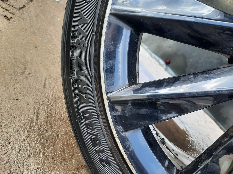 Jenți Skoda Rapid R17 distantă prezoane 100mm Dau cauciuc de 45 si de 40 cum se văd în poze.