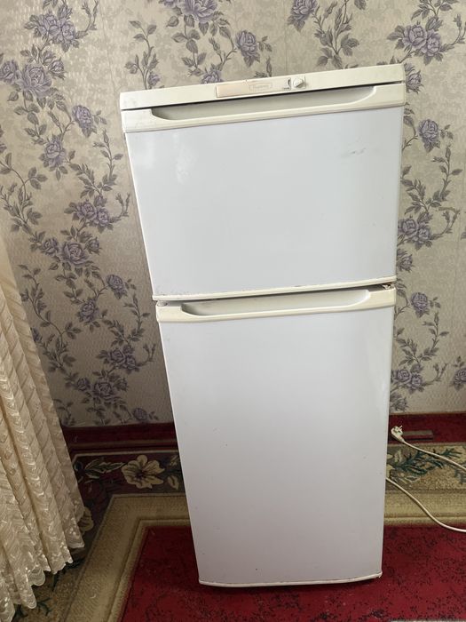 Продам холодильник