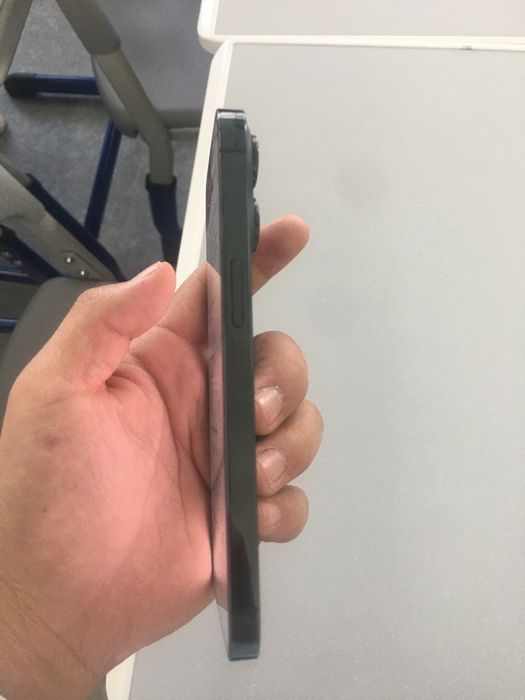 Айфон 13про чороно