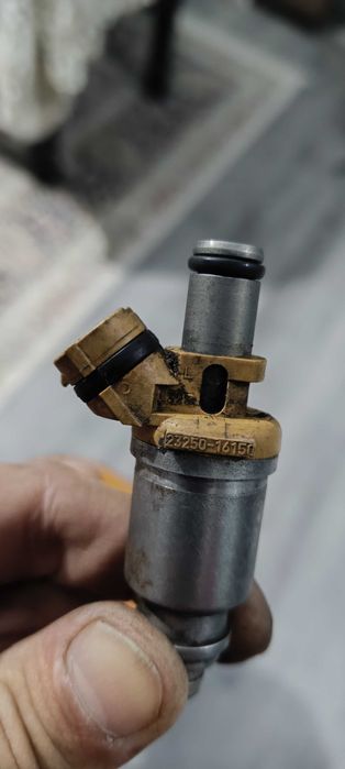 Продам форсунки на ДВС 4а фе Тайота