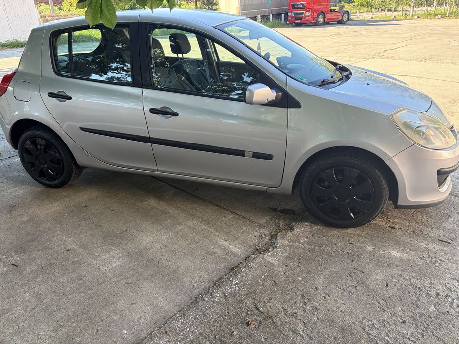 RENAULT Clio 2006 — imagine 3