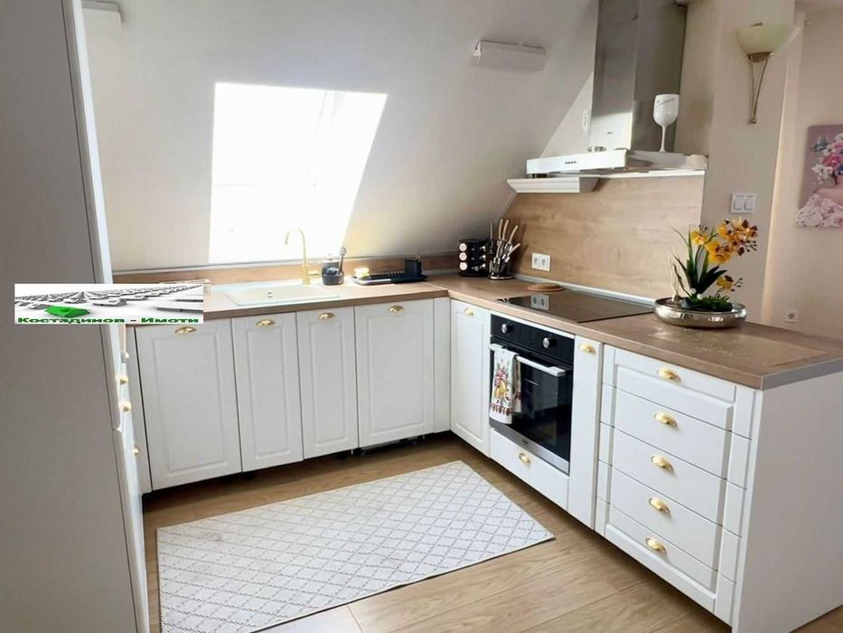 Продава се Тристаен апартамент в Пловдив, Център - 120 кв.м за 2763 €/кв.м - Снимка #2