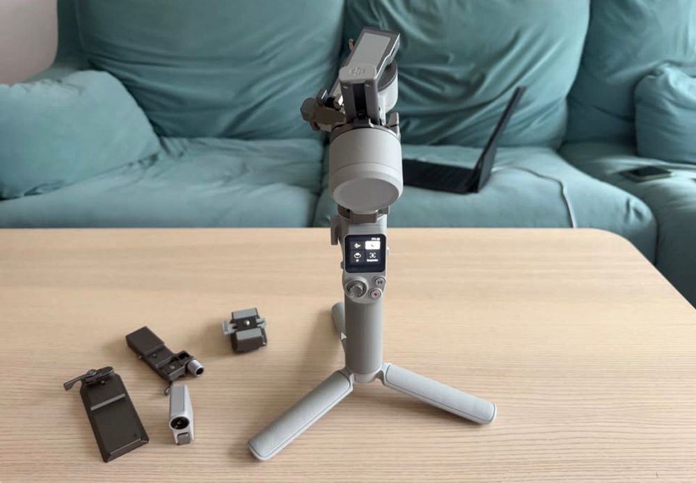 Gimbal DJI RS4 Mini cu AI Tracking - IMPECABIL
