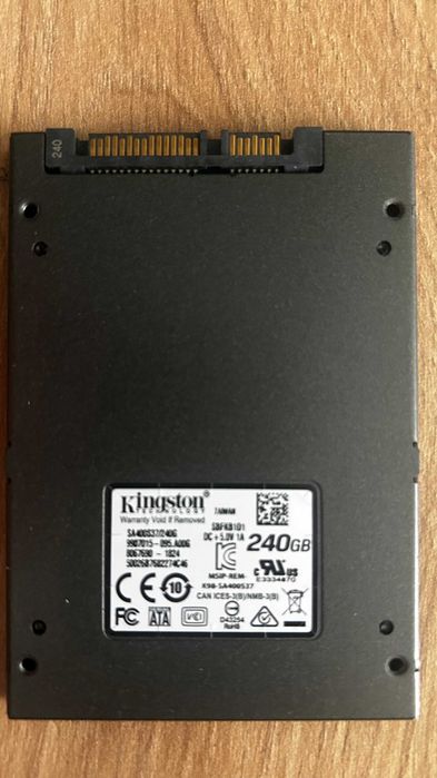 3 SSD-uri Kingston / Radeon 240GB si 120GB PC/LAPTOP SATA, 2.5 inch