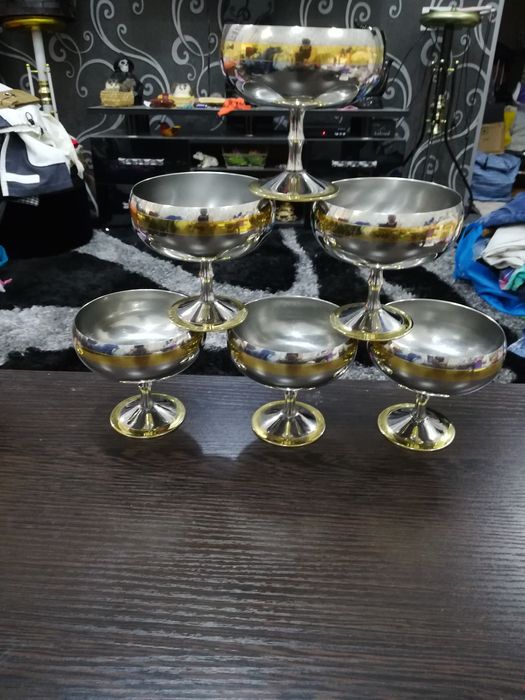 Продам креманки с позолотой