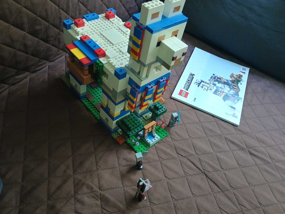 Lego 21188, Lama Village Minecraft
