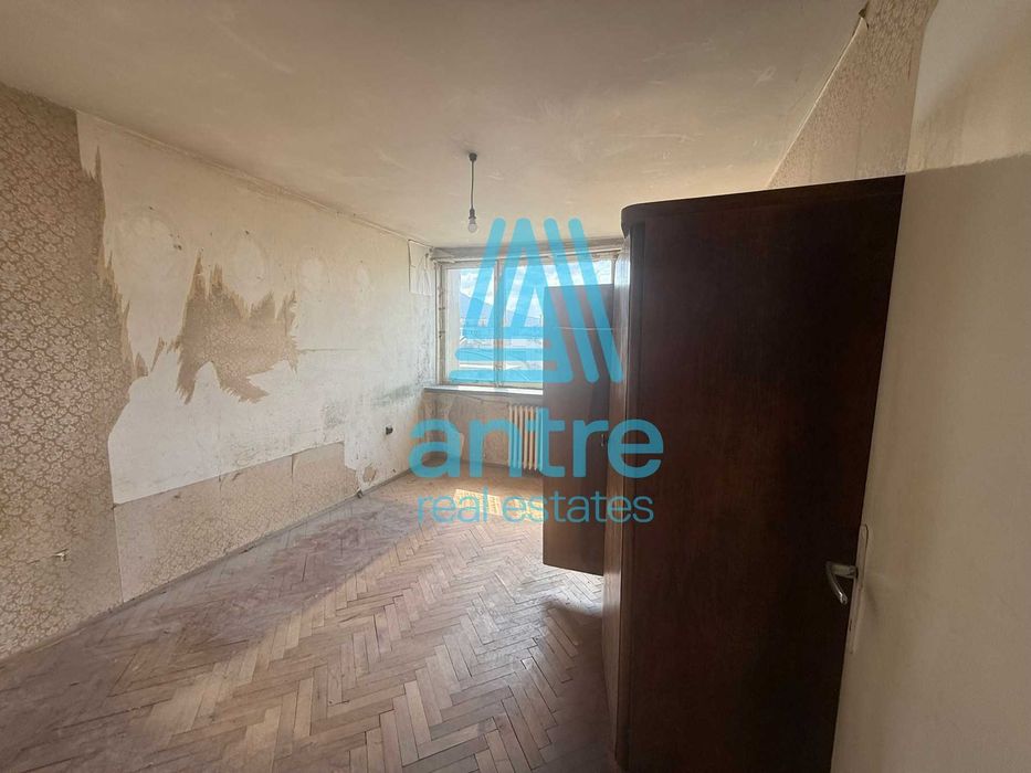 Продава се Двустаен апартамент в София, Гоце Делчев - 62 кв.м за 3500 €/кв.м - Снимка #2