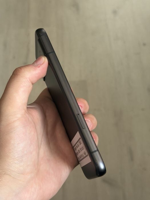 Google Pixel 8a / 128 GB / Baterie 100% / 58 Cicluri / Negru