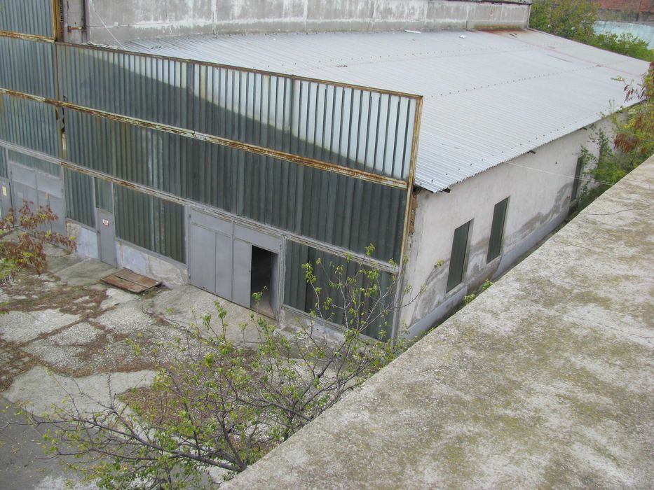 Продава се Промишлена сграда в Чирпан - 11271 кв.м за 44 €/кв.м - Снимка #1