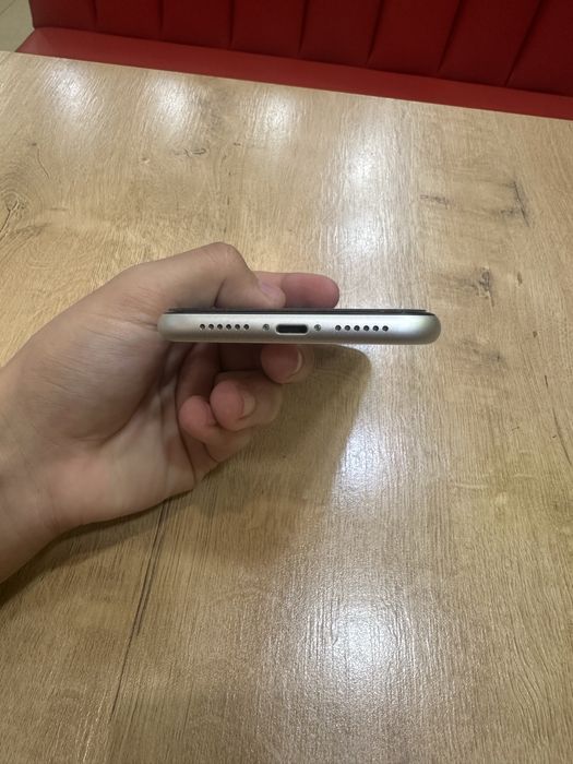 Iphone 11 в отличном состоянии