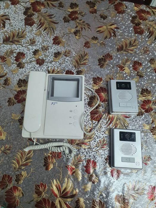 Video interfon ( sonerie cu camera )