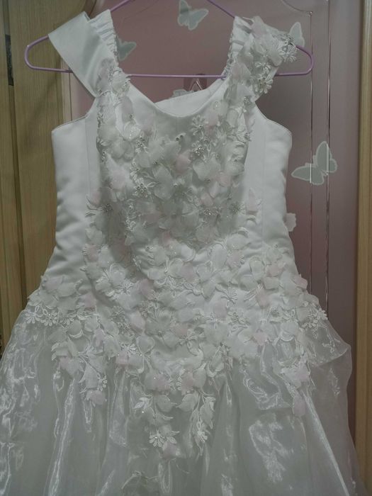 Свадебные платья