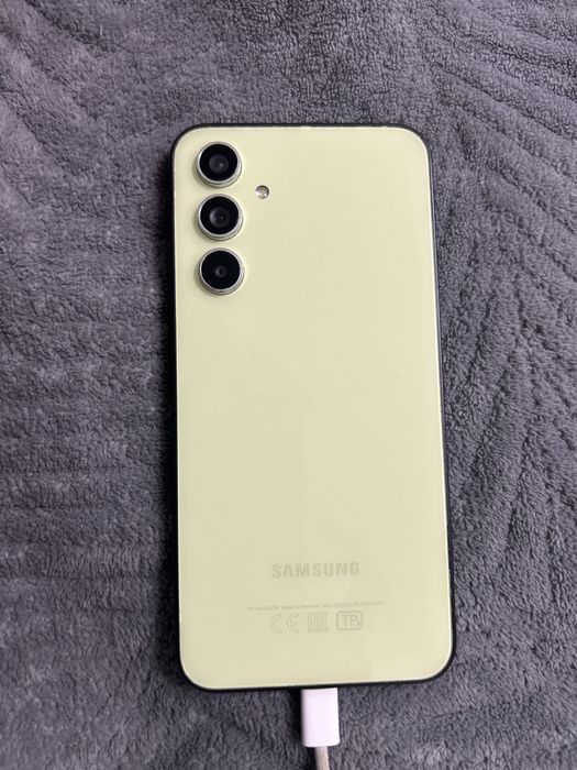 Samsung a54 в хорошем состоянии