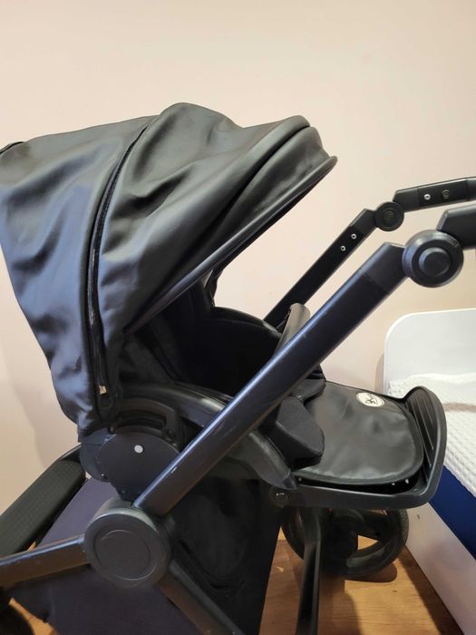 Бебешка количка 2 в 1