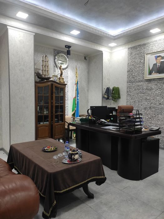 АРЕНДА помещение под офис. От метро Хамза(Навза) 70-80 метров.