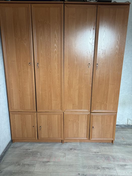 Срочно срочно шкаф