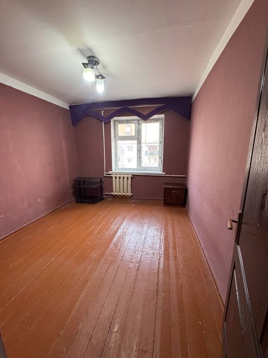 Квартира сотилади 5 мактаб якинида