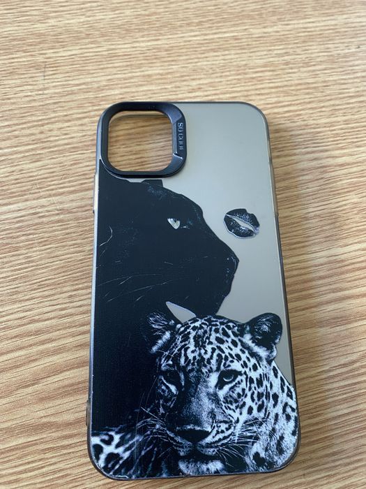 vand iphon 11 ecranul cel original ,se poate vedea in poza ca este si displayul