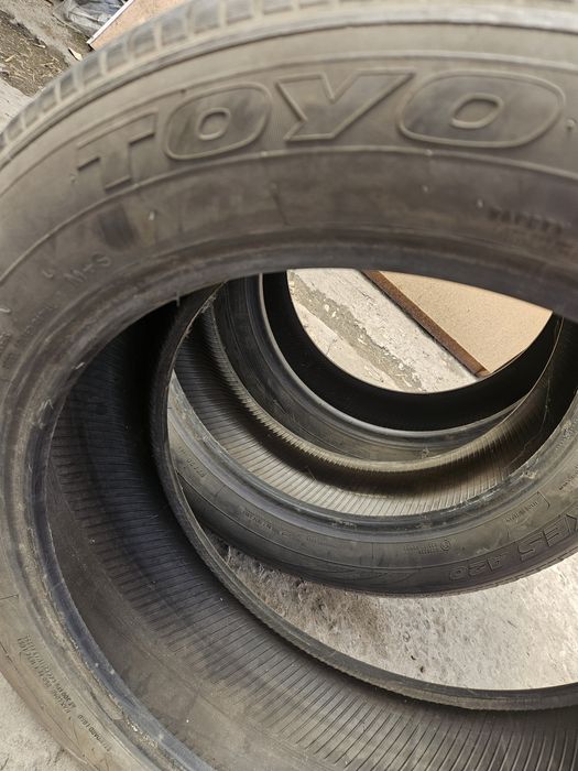 Продам шины Toyo  235 55 R20