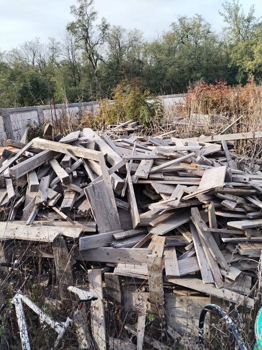 Lemne de foc de la constructii