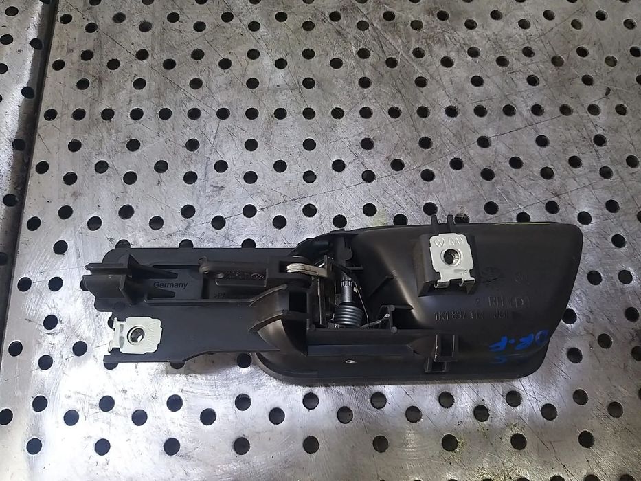 Maner interior usa dreapta fata vw golf 5 1k 1k1837114