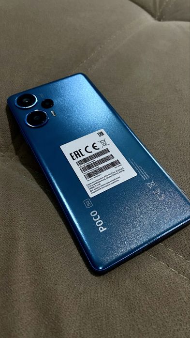 Сматрфон POCO F5