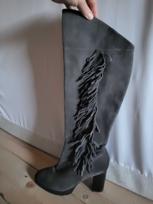 Cizme piele intoarsa