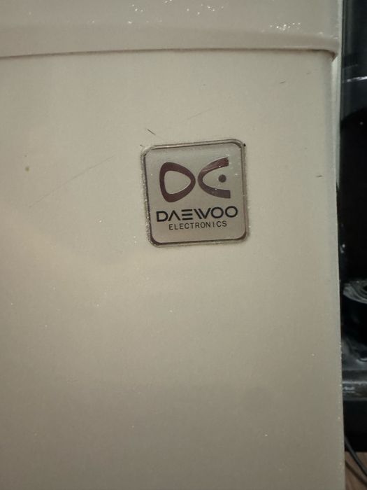 Продам мини холодильник Daewoo , Корейский бренд