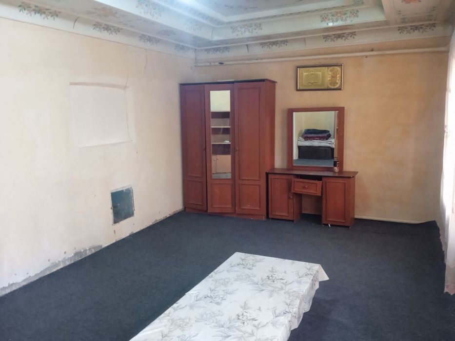 Бустонлиқ тумани Қораманас МФИ Орал Тансикбаев кучаси 79 уй сотилади.