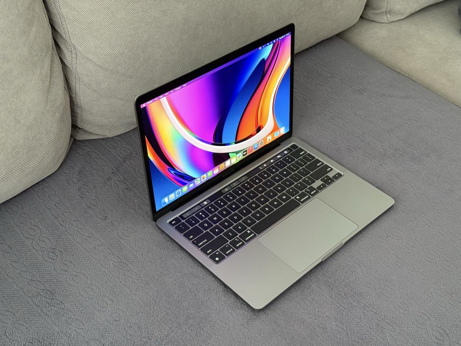 НОВ Macbook Pro 13' M2 2022/16GB Ram/512GB SSD/100% Battery/Space Gray