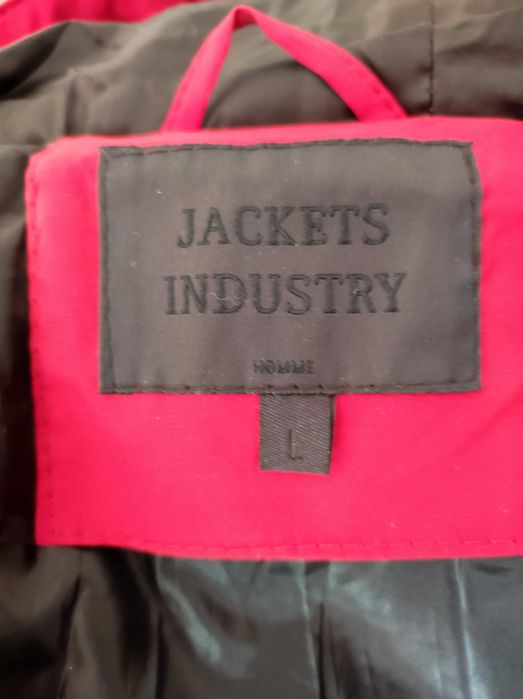 Продавам мъжко яке