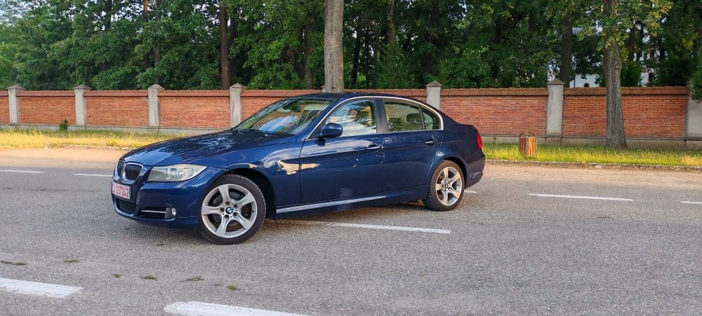 BMW 3 Series 2011 — imagine 2