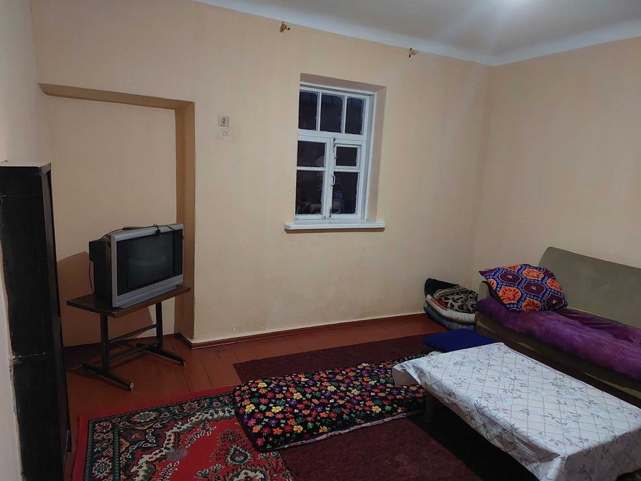 Срочно продаётся дом с участком 2 сотки, Чирчик, Горбольница